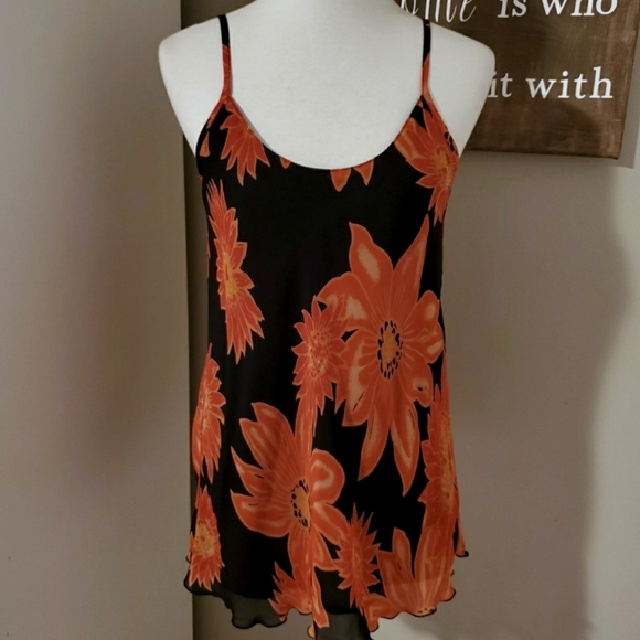 Venus Spaghetti Strap Floral Camisole - Picture 6 of 6